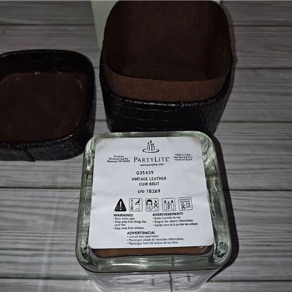 Partylite Square Candle Vintage Leather Scent G35439 With Faux Leather Gift Box - Picture 7 of 9